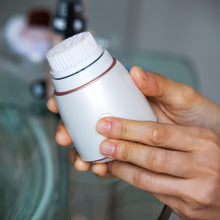 Last bilde inn i galleri  Revlon Ultimate Glow Clean and Make up Sonic Facial Brush