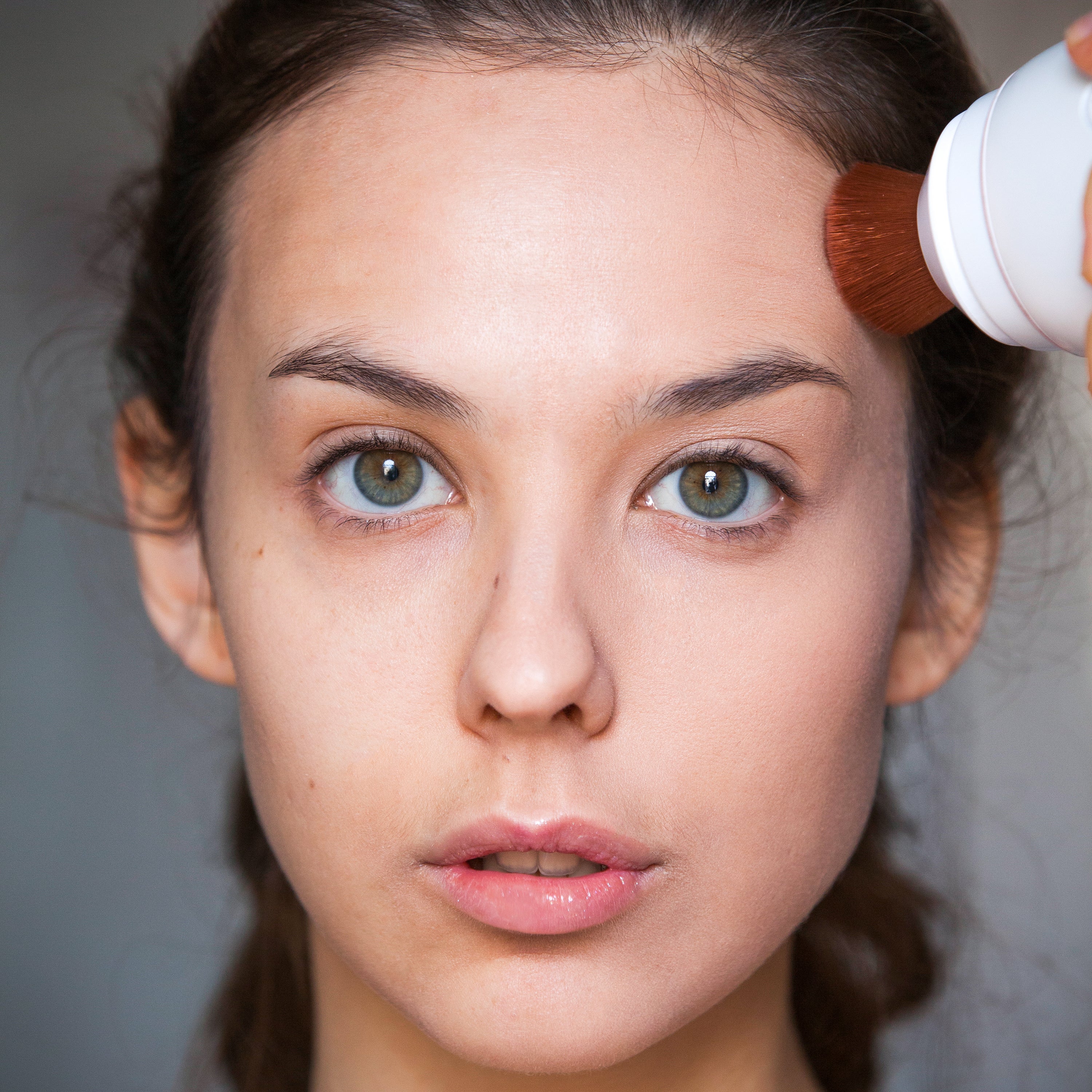 Revlon Ultimate Glow Clean and Make up Sonic Facial Brush