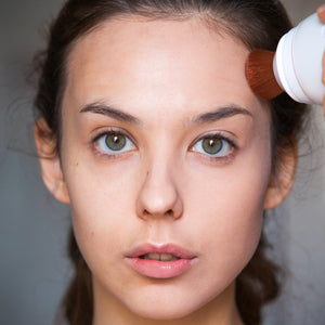 Revlon Ultimate Glow Clean and Make up Sonic Facial Brush
