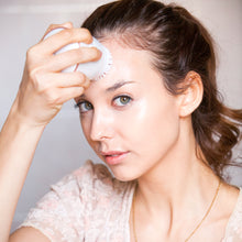 Last bilde inn i galleri  Revlon Ultimate Glow Clean and Make up Sonic Facial Brush
