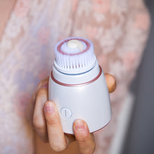 Last bilde inn i galleri  Revlon Ultimate Glow Clean and Make up Sonic Facial Brush