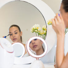 Last bilde inn i galleri  Revlon Ultimate Glow Beauty Mirror