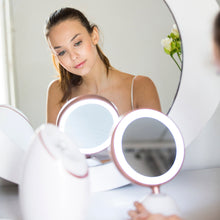 Last bilde inn i galleri  Revlon Ultimate Glow Beauty Mirror