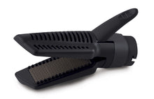 Last bilde inn i galleri  Revlon hot air brush with pouch
